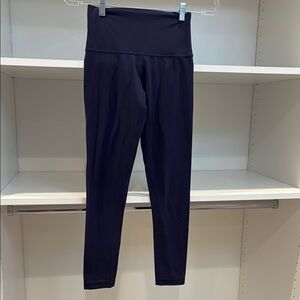 Aritzia TnAction Leggings